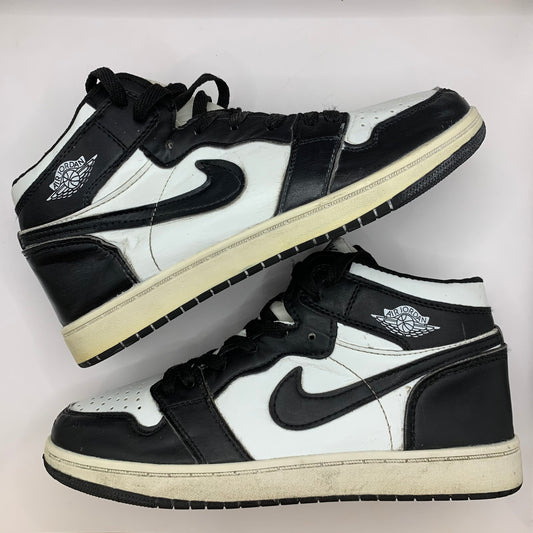 Nike Air Jordan 1 Retro High OG Black & White